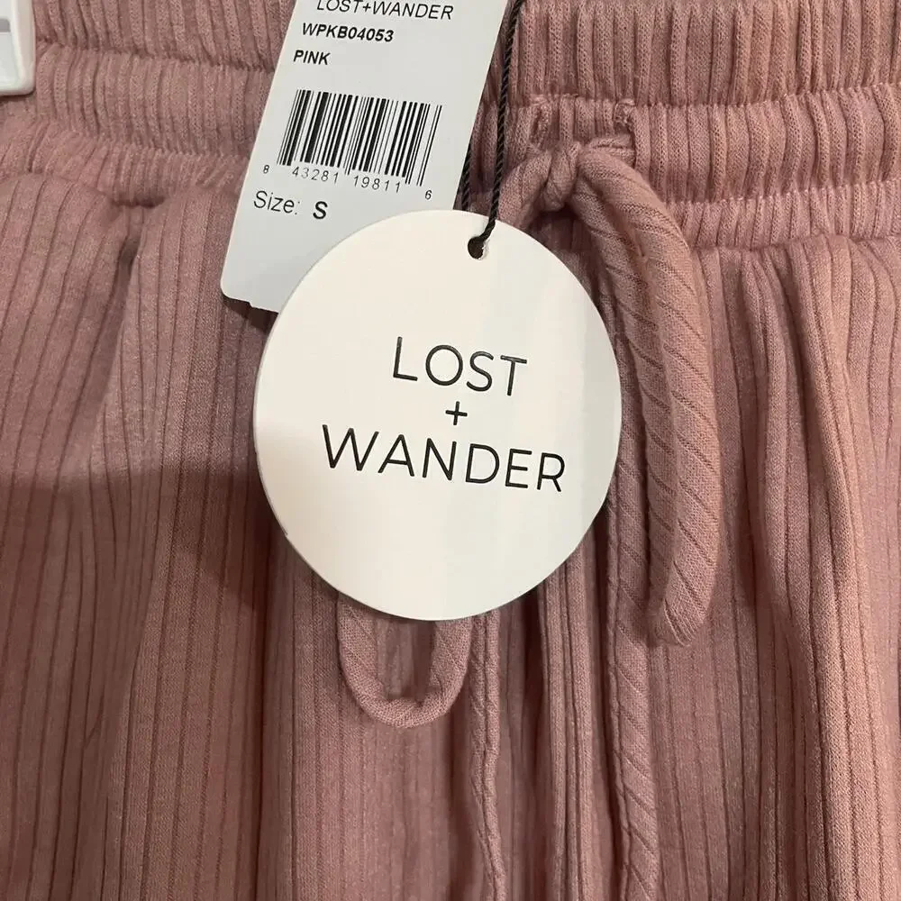 Soft Pink Ribbed Lounge Shorts